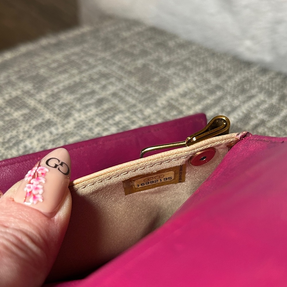 355. Chanel Leather Card Holder - Picture 11 of 13